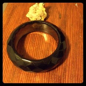 Black plastic faceted bracelet
